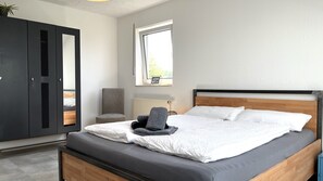 2 habitaciones, tabla de planchar con plancha y wifi gratis