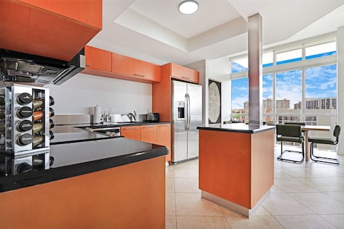 Roami at Sunny Isles