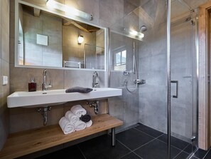 Een douche, een haardroger