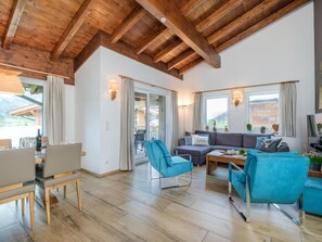 TV - Comfortable apartment with sauna and balcony (Piesendorf)