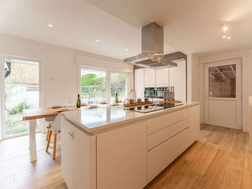 Beautiful holiday home near the beach