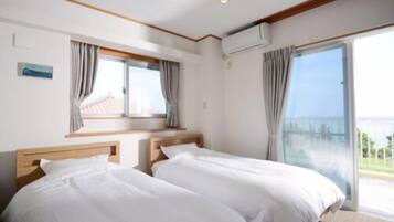 Private Vacation Home, Non Smoking | 3 bedrooms, laptop workspace, free WiFi, bed sheets