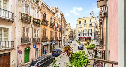 Holiday Apartment ‘Sardinia Gem House’ with Sea View, Wi-Fi, A/C & Balcony