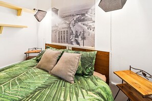 1 dormitori, planxa i posts de planxar, wifi gratuïta i roba de llit