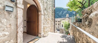 Vacation Apartment "Ania Vista Castello" with Mountain View & Terrace
