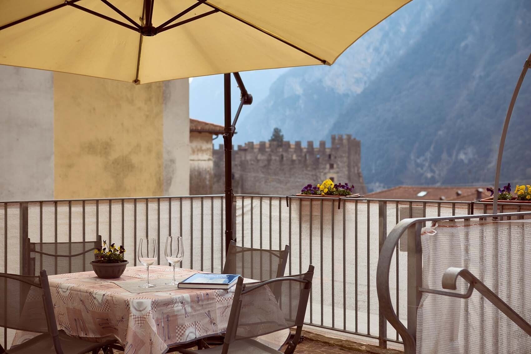 屋外ダイニングエリア