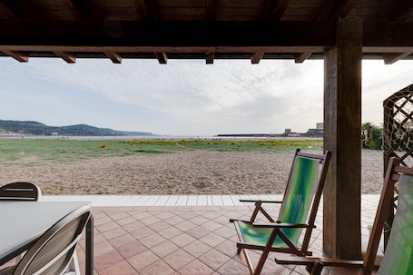 Speisen im Freien. Ferienhaus 'Residenza Solemar - App 11' mit Meerblick