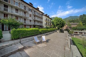 Exterior - Apartment 'Mansarda Fra Monte E Lago' with Mountain View, Shared Terrace and Wi-Fi (Esino Lario)