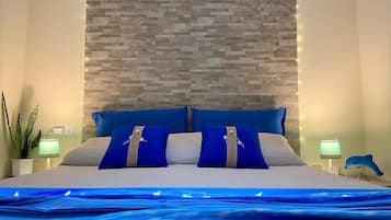 1 chambre, fer et planche Ă repasser, Wi-Fi gratuit, draps fournis