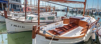 Vacation Home Ca la Pradina in the Centre with Garden, Pool, Wi-Fi & Terrace