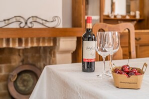 Dining - Vacation Home Ca la Pradina in the Centre with Garden, Pool, Wi-Fi & Terrace (Pollença)