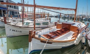 Marina - Vacation Home Ca la Pradina in the Centre with Garden, Pool, Wi-Fi & Terrace (Pollença)