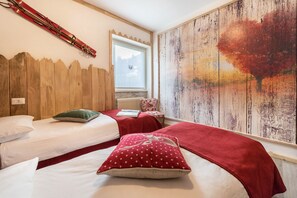 2 makuuhuonetta, silitysrauta/-lauta, ilmainen Wi-Fi, vuodevaatteet