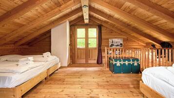 1 camera, ferro/asse da stiro, lenzuola