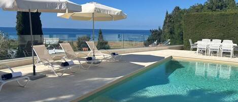 Piscina a l'aire lliure