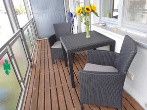 Unclassified image, 3 of 11, button