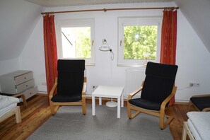 3 bedrooms, WiFi, bed sheets - Skipper Huus, Deutschland (Esens)