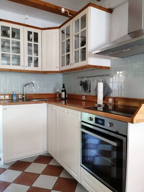 Fridge, microwave, oven, dishwasher - Skipper Huus, Deutschland (Esens)