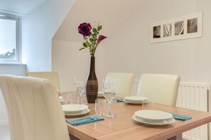 Apartment | In-room dining