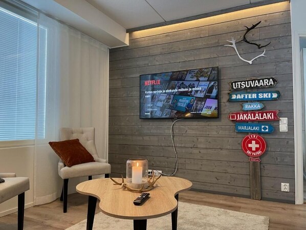 Levi Superior Suite | Tabla de planchar con plancha y wifi gratis