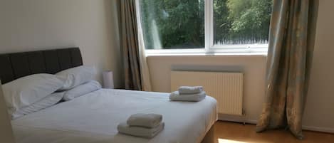 Căn hộ | 2 phòng ngủ, trang trí khác biệt