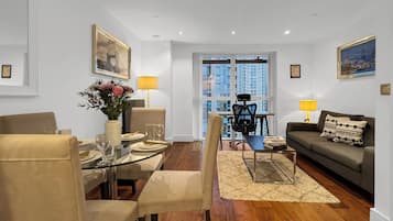 Apartamento superior, 1 habitación | Zona de estar