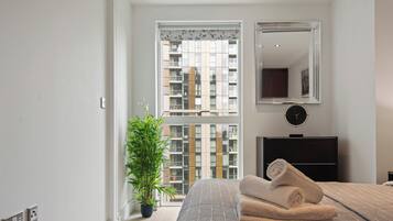 Superior-Apartment, 1 Schlafzimmer | 2 Schlafzimmer, individuell dekoriert, individuell eingerichtet