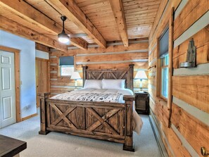 3 soverom, strykejern/-brett, internettilgang og sengetøy