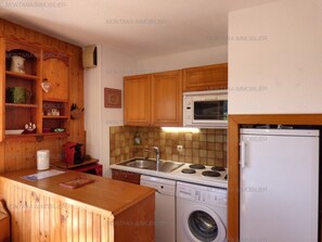 Réfrigérateur, micro-ondes, four, lave-vaisselle