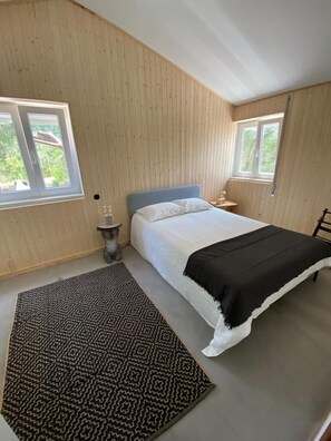 4 habitaciones, wifi gratis y ropa de cama