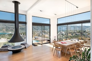 Luksus-penthouselejlighed | Opholdsområde | Pejs