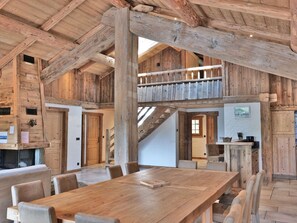 Dining - Luxury 6-Room Chalet: Ski-In/Ski-Out, Sauna, Jacuzzi, Fitness - Sleeps 14 (Le Grand-Bornand)