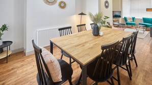 Casa | Servicio de comidas en la habitación