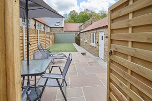 House | Terrace/patio