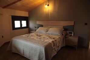 5 soverom, strykejern/-brett, reiseseng for barn og wi-fi (inkludert)