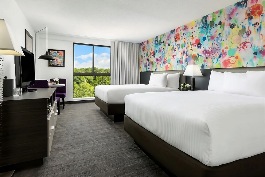 Adventure Awaits! Stylish 2 Queen Beds, Near Attractions - Brookline, MA