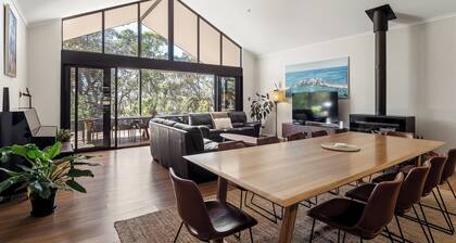 Gum Nuts - Nestled amongst the leafy trees, Australian styled simple & relaxing