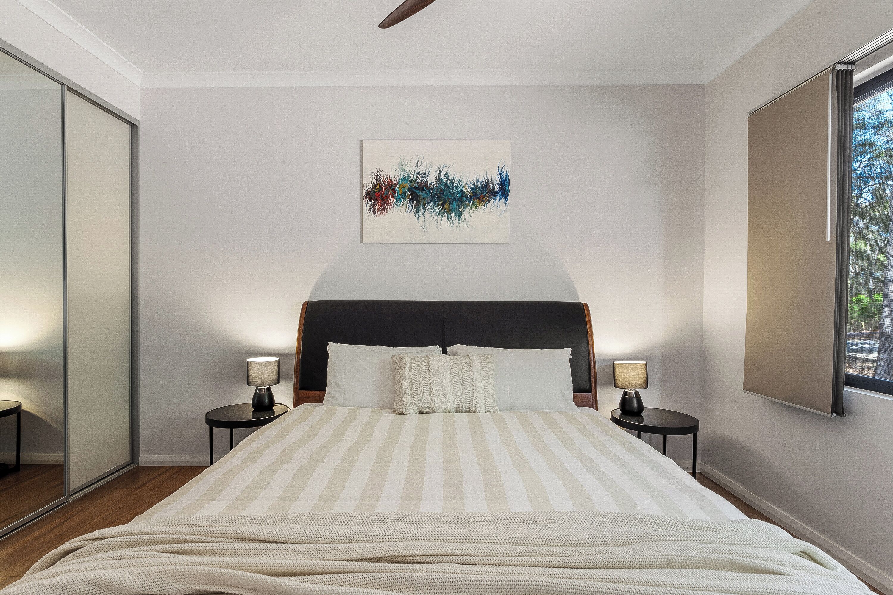 7 chambres, fer et planche à repasser, Wi-Fi gratuit