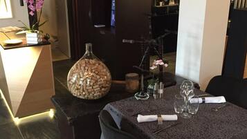 مطعم