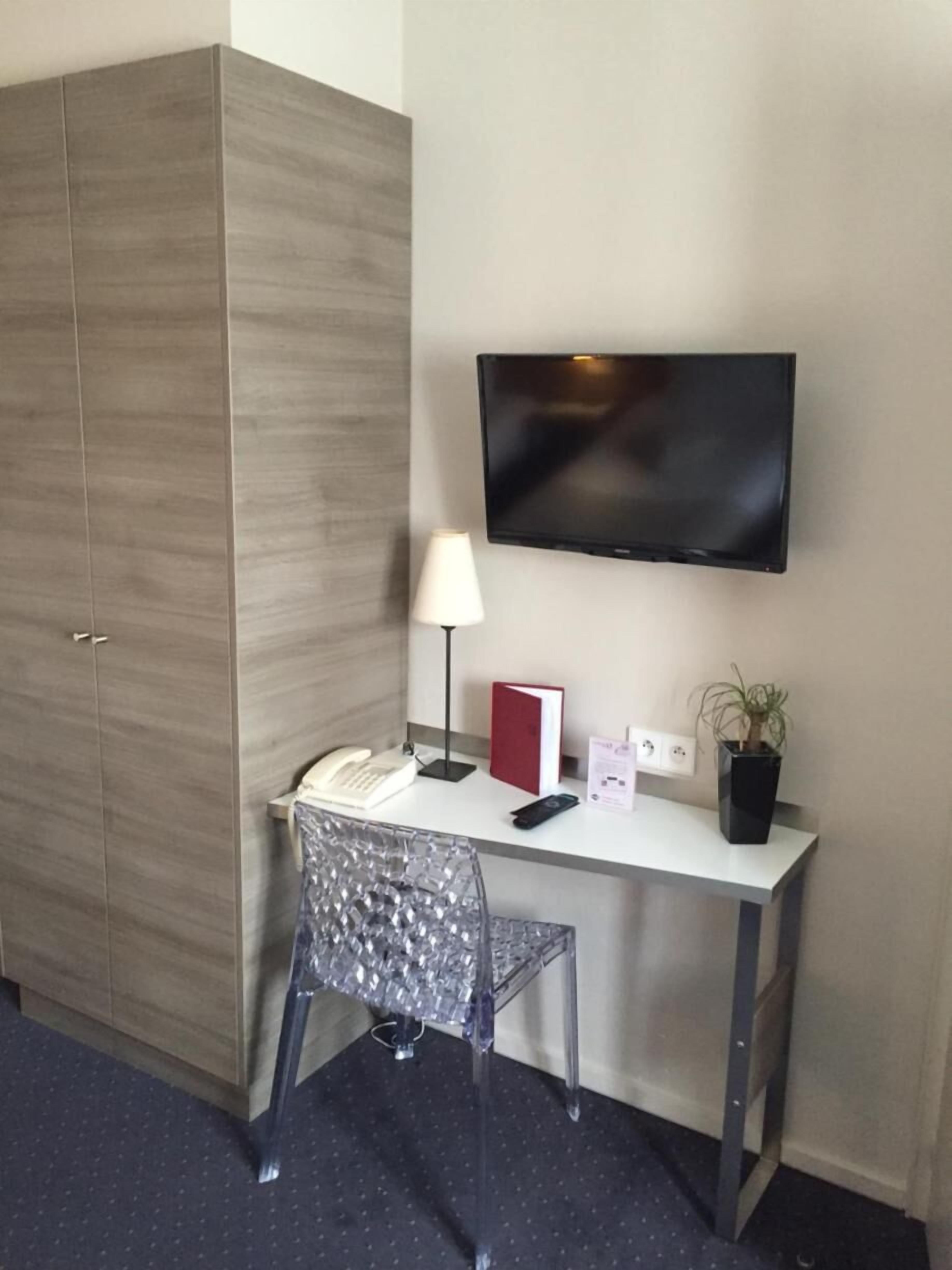 1 bedroom, minibar, in-room safe, individually decorated