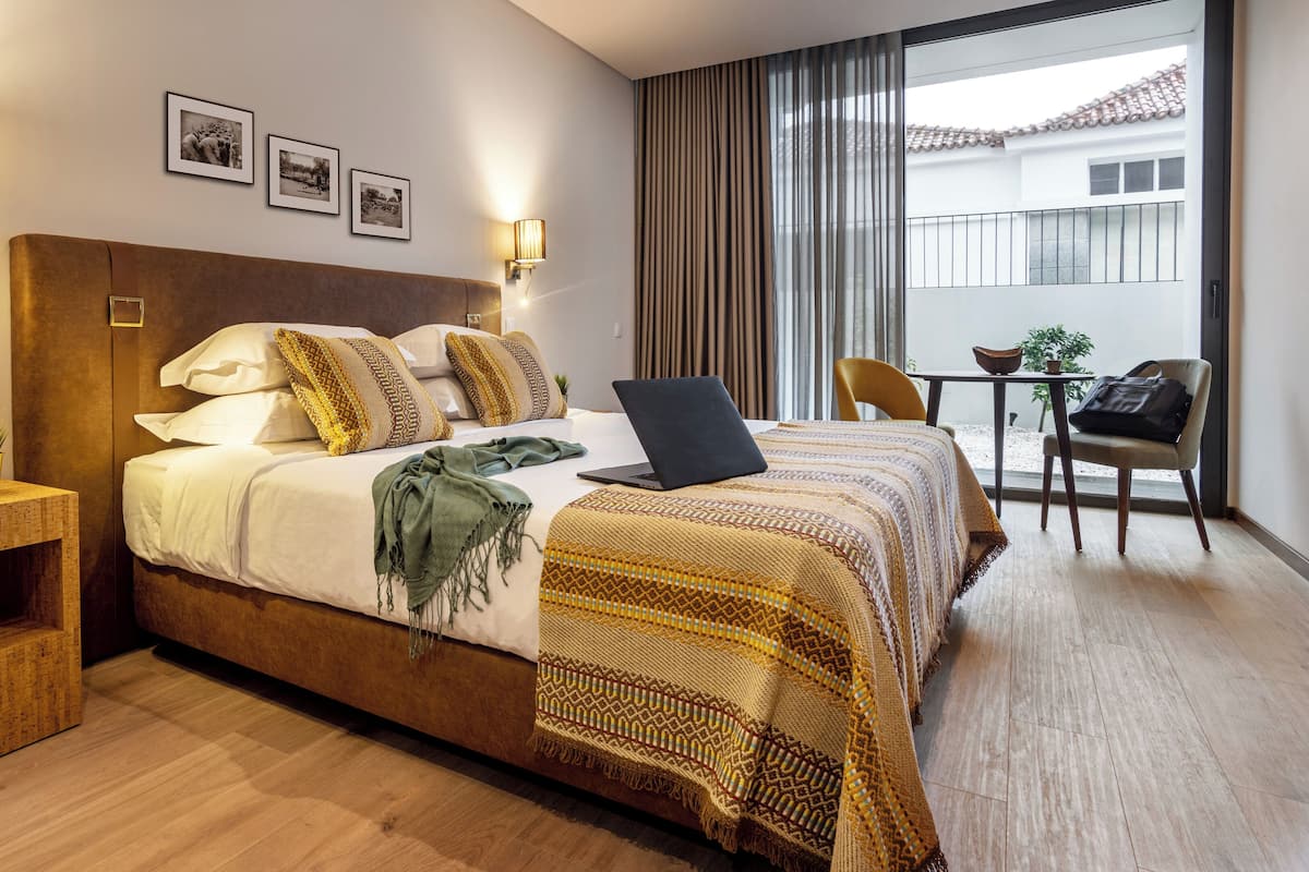 Basic Double Room | Minibar, desk, laptop workspace, soundproofing