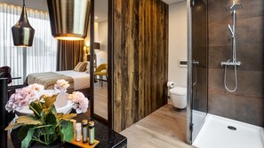 Dobbeltrom – premium | Bad | Dusj, designertoalettartikler, hårføner og såpe