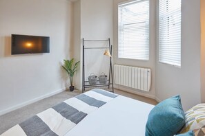 House | 1 bedroom, individually decorated, individually furnished