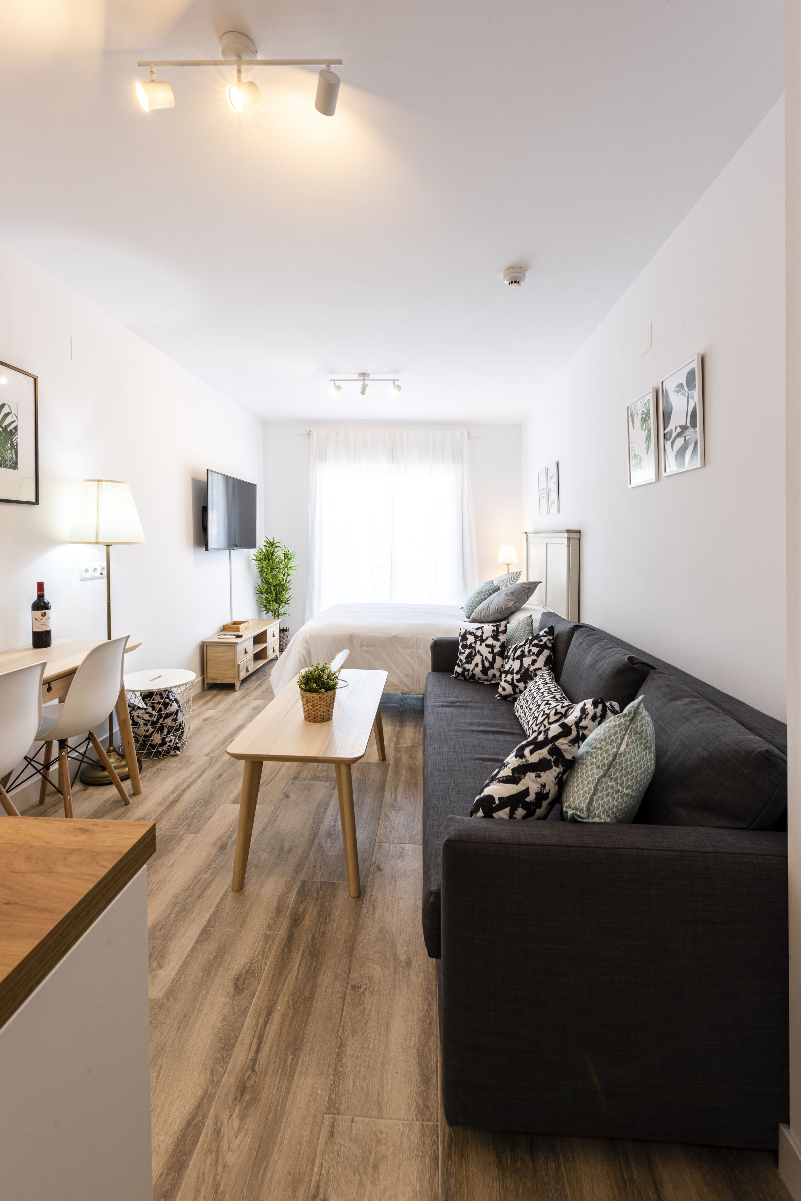 Standard Studio | In-room safe, desk, laptop workspace, iron/ironing board