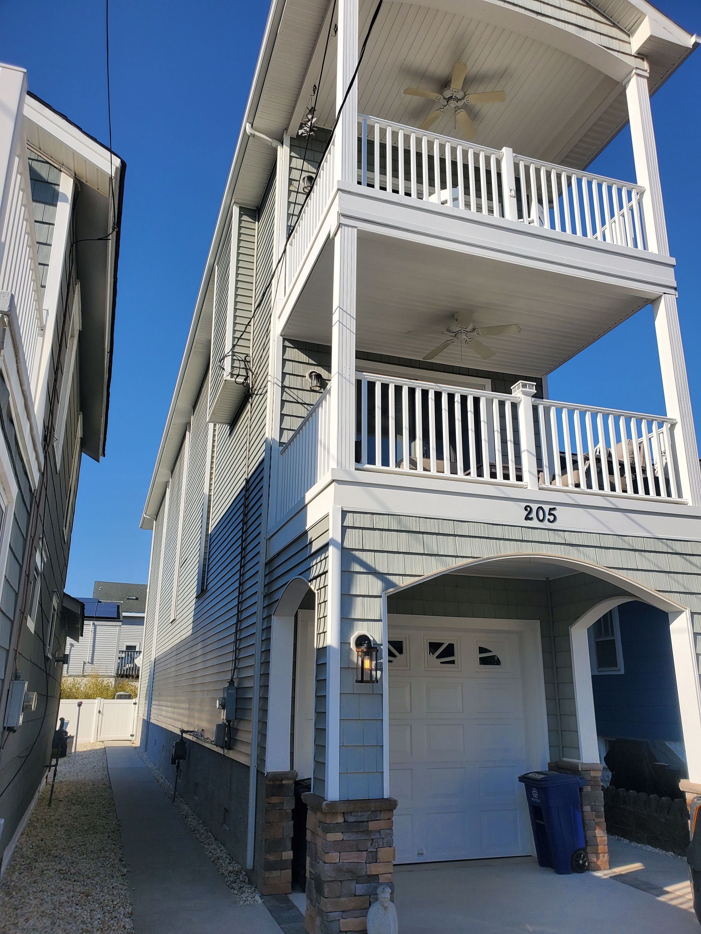 Single Family Home in Townsend Inlet