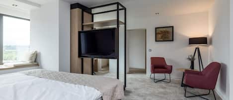 Superior Suite (Deluxe 2)