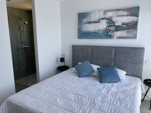 4 chambres, fer et planche à repasser, Wi-Fi gratuit, draps fournis