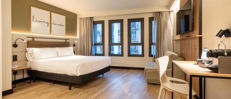 Deluxe Room | Desk, soundproofing, free WiFi, bed sheets