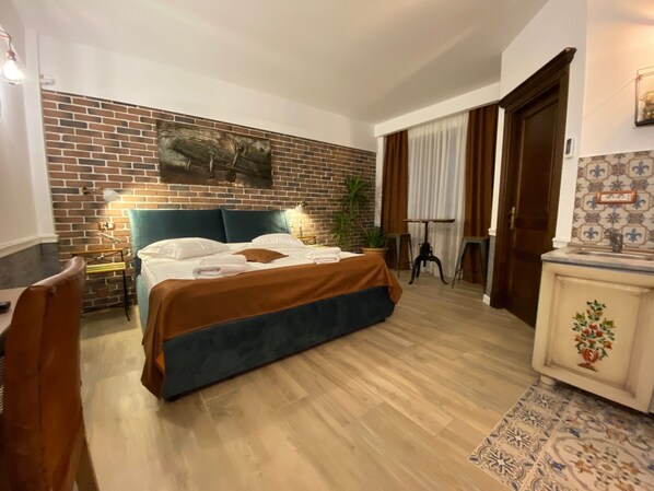 Individually decorated, iron/ironing board, free WiFi - AVIATOR BOUTIQUE RESIDENCE (Otopeni)