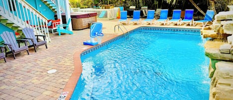 Outdoor pool, a heated pool